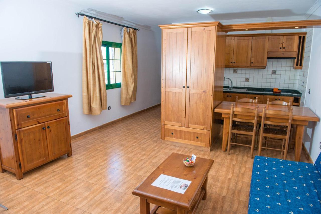 פרונטרה Apartamentos La Palmera מראה חיצוני תמונה